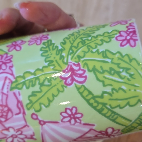Rare Lilly Pulitzer "Life, Lilly, and the Pursuit of Happiness" Cabana Mug - Picture 5 of 7